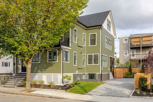 69-69 Boston Ave, Somerville, MA, 02144-2204 | Card Image