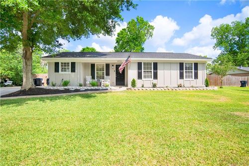 8550 Mcadams Dr S, Theodore, AL, 36582-4813 | Card Image