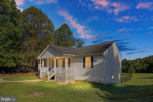 869 Kellogg Mill Rd, FREDERICKSBURG, VA, 22406-4416 | Card Image