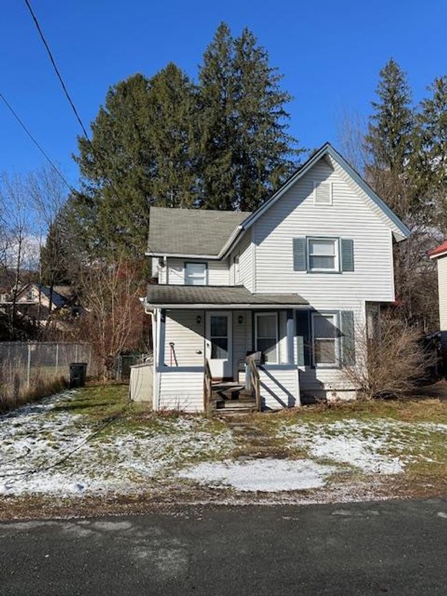 Front facade featuring covered porch | Image 18