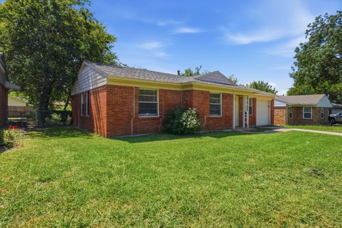 4311 Scottsdale Dr, Mesquite, TX, 75150-1621 | Card Image