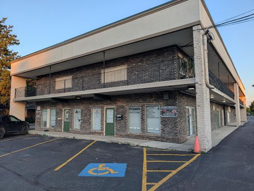 7-7925 W 103 Street, Palos Hills, IL, 60465 | Card Image