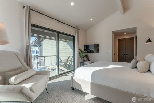 f6-1 Yacinde Ct, Manson, WA, 98831 | Card Image