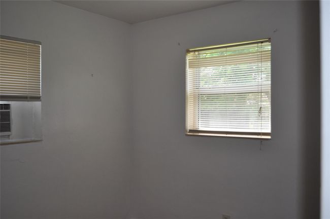 6532 Sw 26 Th St, House other with 2 bedrooms, 1 bathrooms and null parking in Miramar FL | Image 7
