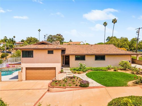1238 Barbara Dr, Vista, CA, 92084-7266 | Card Image