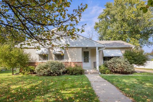 1435 Price Ave, Maplewood, MN, 55109-4533 | Card Image