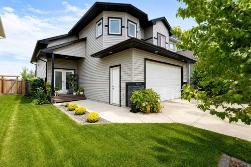8646 122 Ave, Grande Prairie, AB, T8X0P6 | Card Image