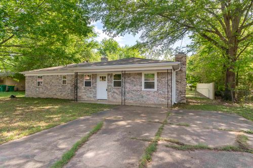 6 Waterfront Dr, Sherwood, AR, 72120-1652 | Card Image
