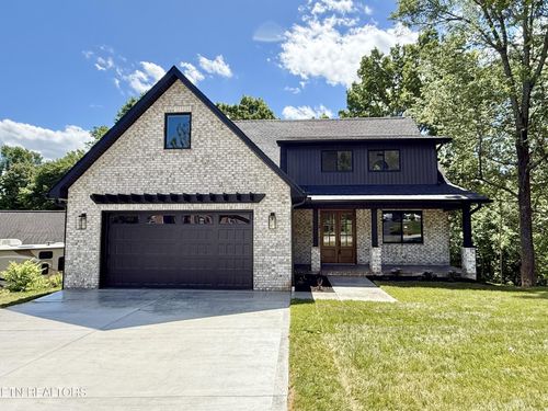 8349 Cliff Ridge Ct, Corryton, TN, 37721-2141 | Card Image