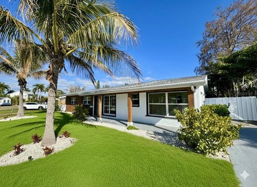 1500 Carson Cir Ne, ST PETERSBURG, FL, 33703-4242 | Card Image
