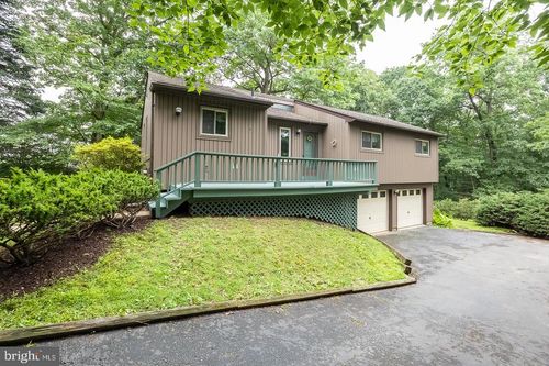 2213 Cranberry Ln, Coatesville, PA, 19320-4706 | Card Image