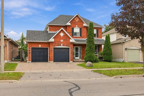 89 Robert Adams Dr, Courtice, ON, L1E2G2 | Card Image