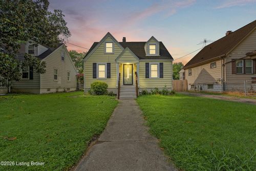 834 Beecher St, Louisville, KY, 40215-2808 | Card Image