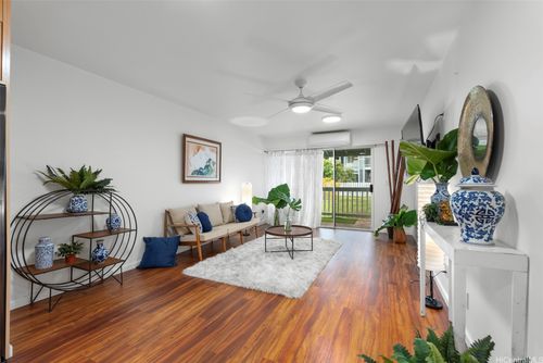 m-203-94-828 Lumiauau St, Waipahu, HI, 96797-4854 | Card Image