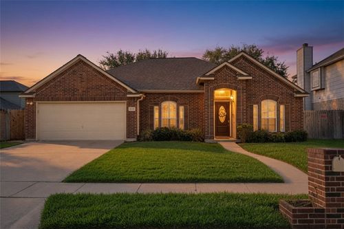 6721 Tudor Dr, Corpus Christi, TX, 78414-4127 | Card Image