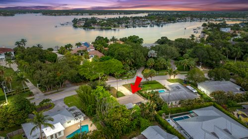 201 W Riverside Dr, Jupiter, FL, 33469-2947 | Card Image