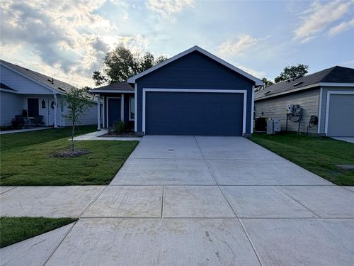 6411 Willet Rd, Princeton, TX, 75407-1704 | Card Image