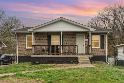 519 9th St, Clarksville, TN, 37040-3572 | Card Image