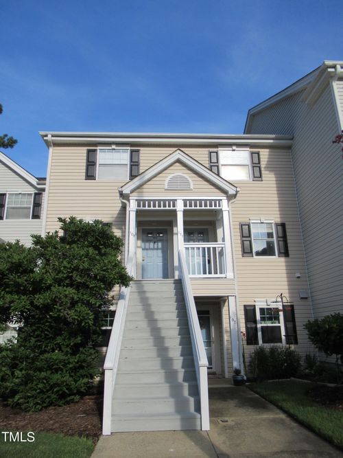 139 Kingsbury Dr, Chapel Hill, NC, 27514-1511 | Card Image