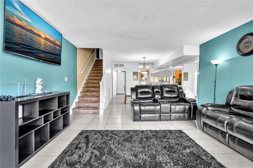apt-417-3301 Spanish Moss Ter, Lauderhill, FL, 33319-5002 | Card Image