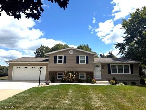 4404 Hattrick Rd, Rootstown, OH, 44272-9771 | Card Image