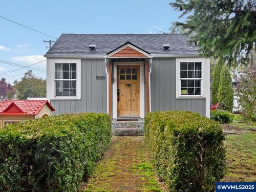 1589 Sw Ellis St, Dallas, OR, 97338-2441 | Card Image