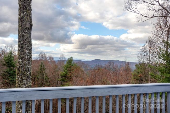 135 Poplar Loop Dr, House other with 3 bedrooms, 5 bathrooms and null parking in Flat Rock NC | Image 25