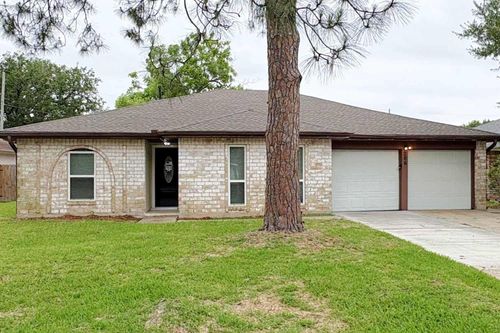 206 Brandywyne Dr, Friendswood, TX, 77546-3502 | Card Image