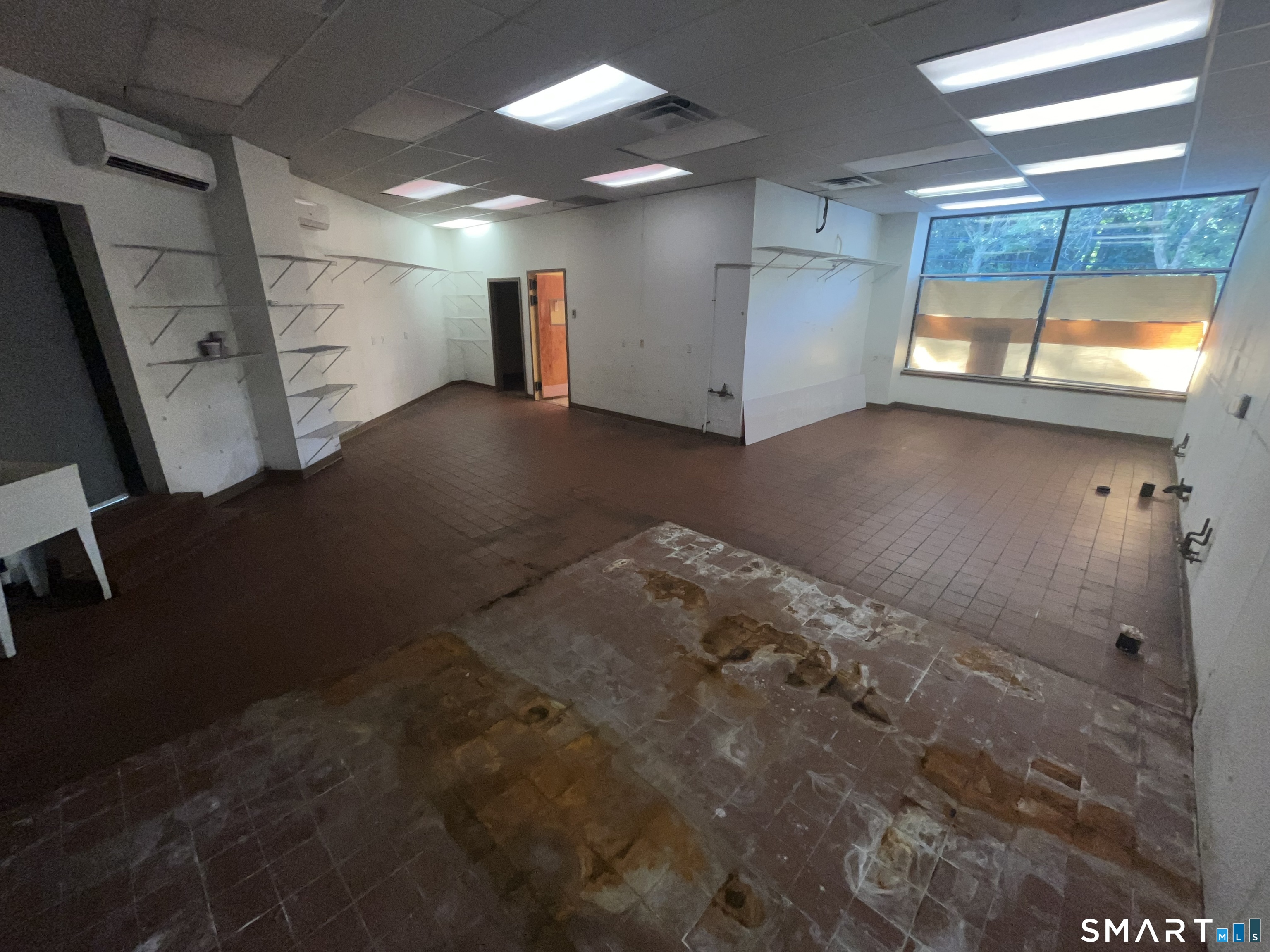 Commercial Lease in Torrington 2