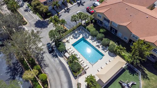 h-110 Lighthouse Cir, Tequesta, FL, 33469-2781 | Card Image
