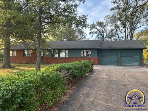 3343 Se 61st St, Berryton, KS, 66409-9728 | Card Image