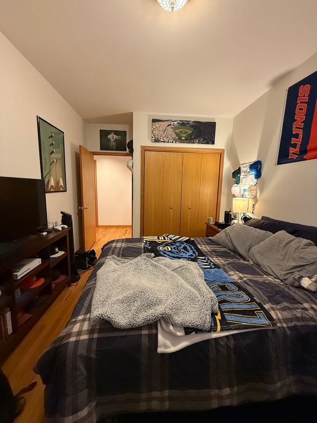APT-1 - 654 Briar Pl, Condo with 3 bedrooms, 2 bathrooms and 1 parking in CHICAGO IL | Image 14