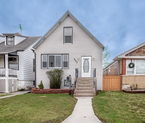 3024 East Ave, Berwyn, IL, 60402-3116 | Card Image