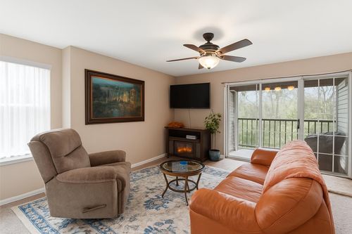 5-175 W Rockford Dr, Branson, MO, 65616-8393 | Card Image