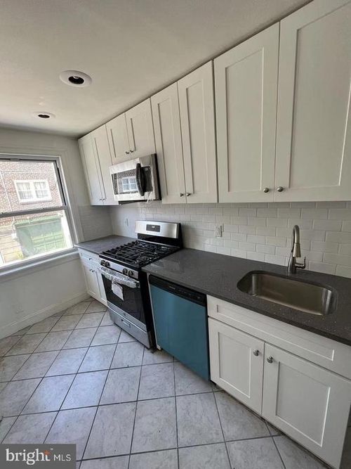 2910 Passmore St, PHILADELPHIA, PA, 19149-3032 | Card Image