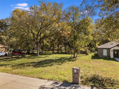 1001 Netherland Dr, Seagoville, TX, 75159-3449 | Card Image