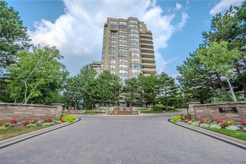 903-4 Willow St, Waterloo, ON, N2J4S2 | Card Image