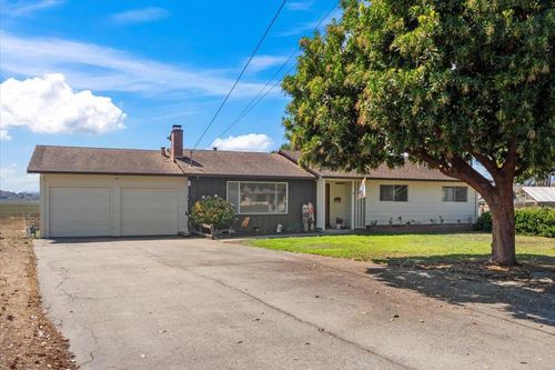 22 Easton Rd, Royal Oaks, CA, 95076-5601 | Card Image