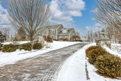 2 Garnett Hill Rd, Chester, NY, 10918-4804 | Card Image