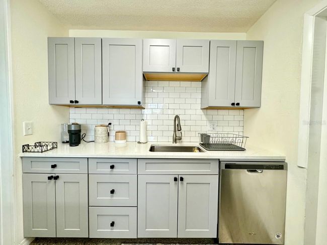 6331 S Renellie Ct, House other with 3 bedrooms, 1 bathrooms and null parking in TAMPA FL | Image 8