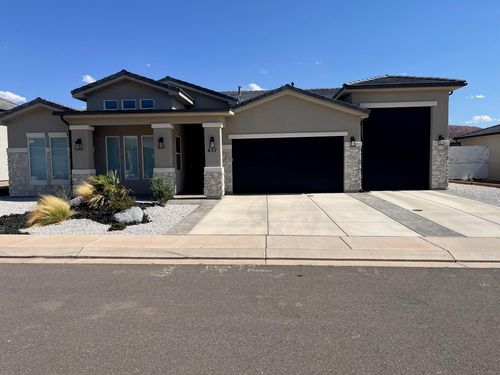 657 S Taylor Creek Dr, Washington, UT, 84780-3641 | Card Image