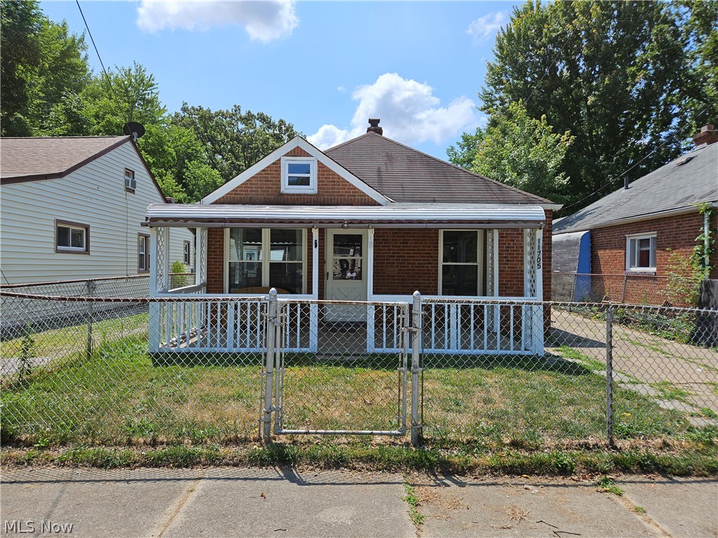Erwin Ave, Cleveland, OH 44135