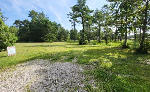 3032 Mill Creek Rd, Newport, NC, 28570-6016 | Card Image