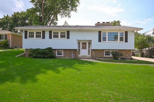 620 Pinecroft Dr, Roselle, IL, 60172-3045 | Card Image