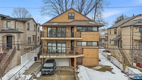 2477 6th St, Fort Lee, NJ, 07024-7836 | Card Image