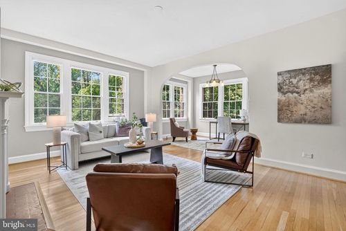 201-d-3041 Sedgwick St Nw, WASHINGTON, DC, 20008-3145 | Card Image
