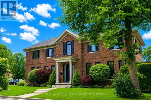 32 Jopling Avenue N, Toronto (Islington-City Centre West), ON, M9B4E7 | Card Image