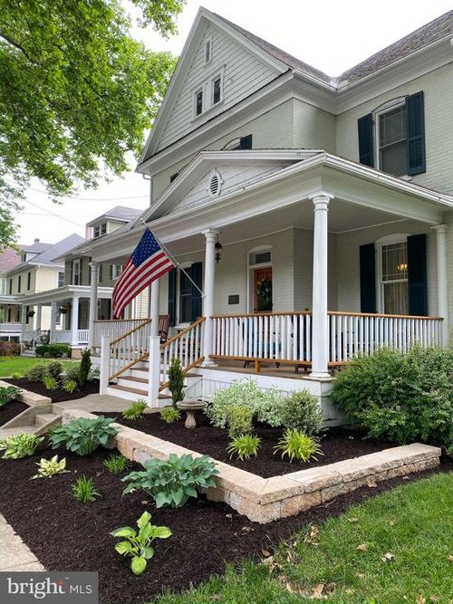 438 E Baltimore St, GREENCASTLE, PA, 17225-1006 | Card Image