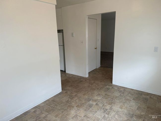 727 Jefferson Ave, Home with 6 bedrooms, 2 bathrooms and null parking in Pocatello ID | Image 9