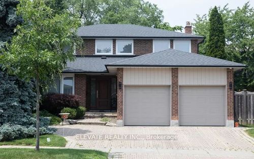 lower-66 Willowbrook Rd, Thornhill, ON, L3T5K8 | Card Image